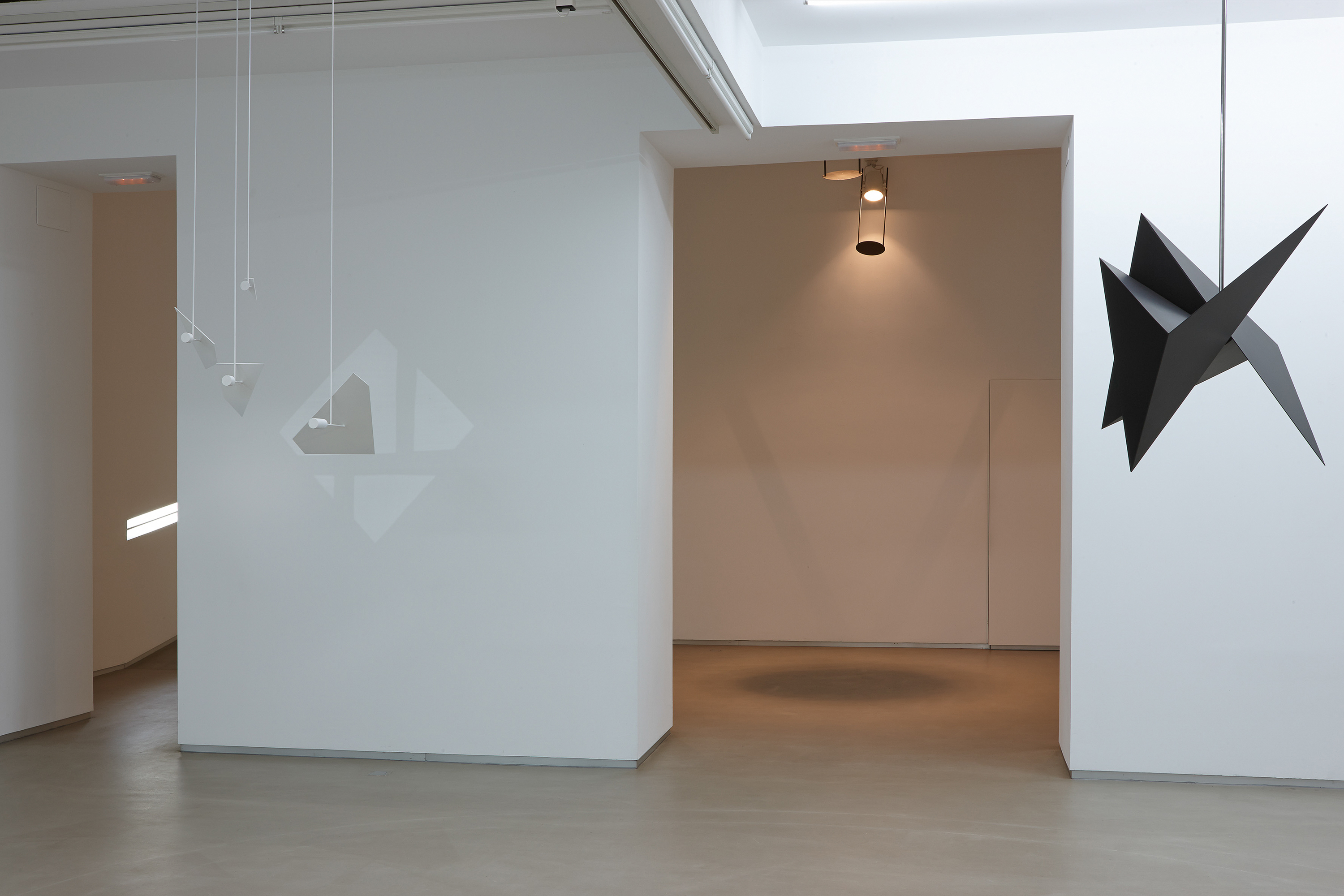 Parra & Romero, exhibition: Geometric exercises (fig. 3)