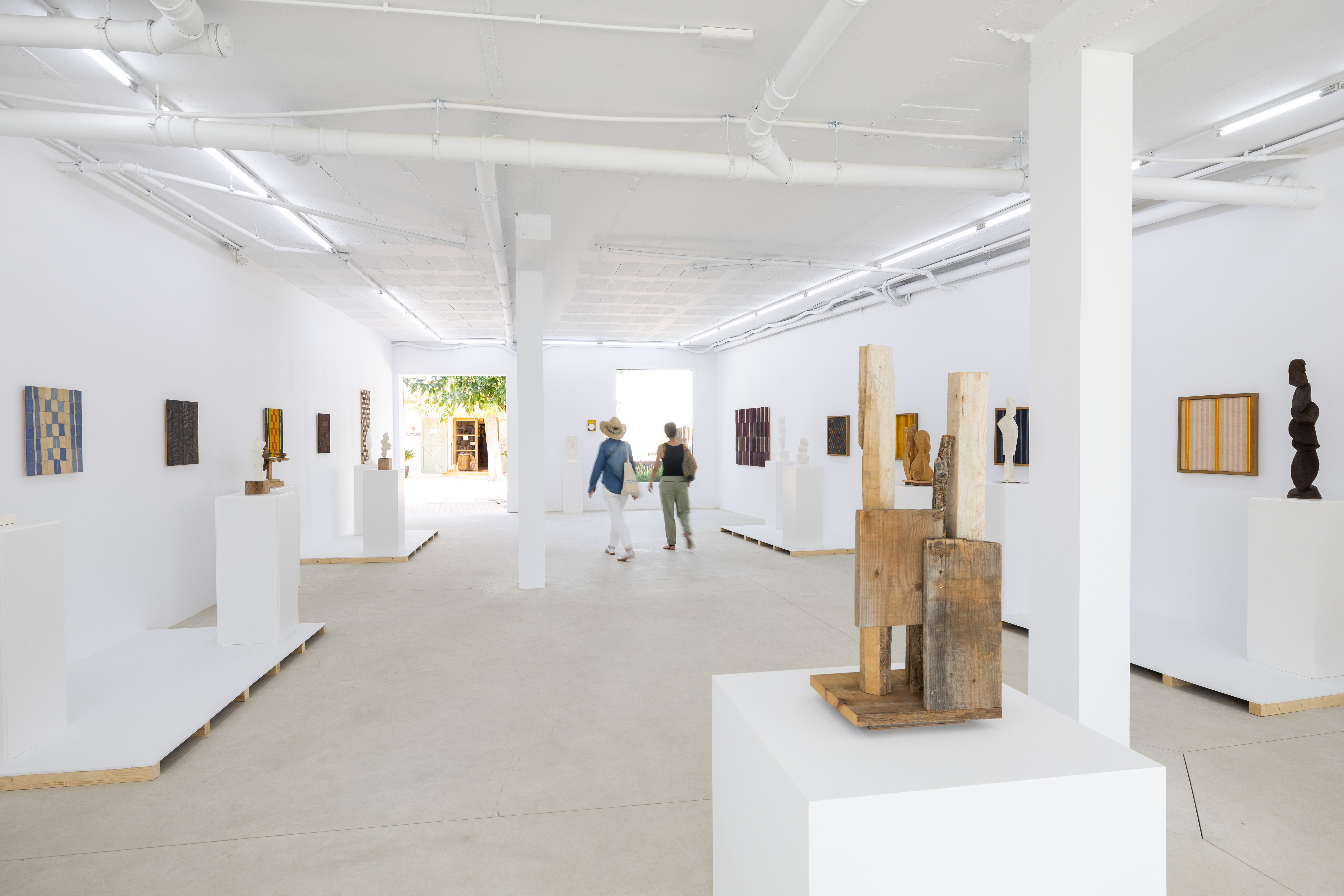 Parra & Romero, exhibition: Blowing in the wind (fig. 1)