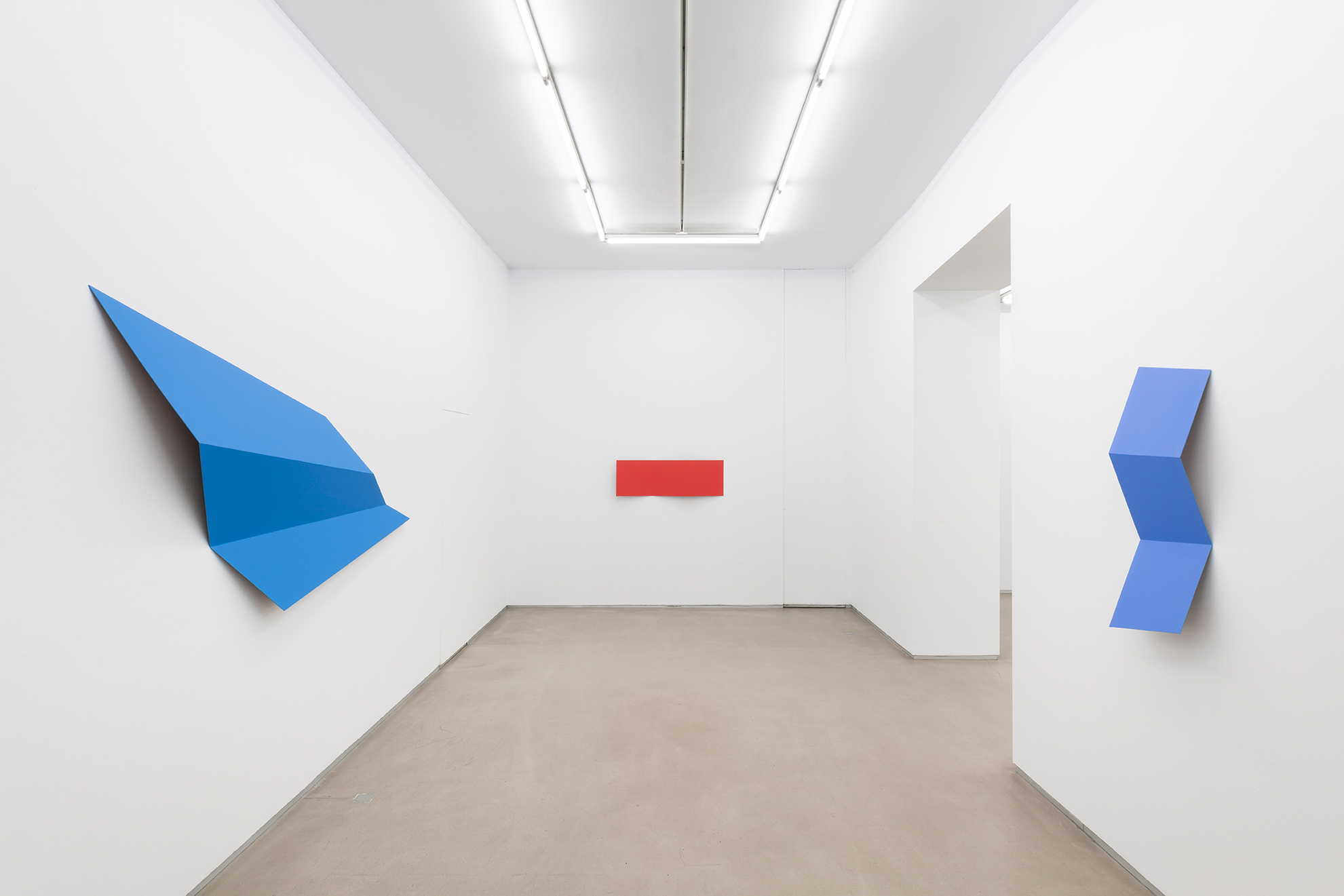 Parra & Romero, exhibition: MODO. To Found, to Cut, to Stack, to Fold and Other Possible Solutions to Alter a Form (thumbnail)