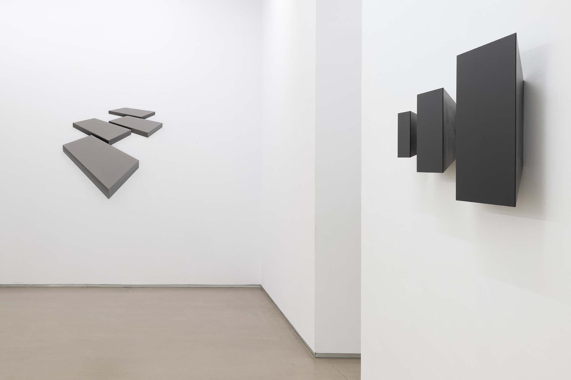 Parra & Romero, exhibition: MODO. To Found, to Cut, to Stack, to Fold and Other Possible Solutions to Alter a Form (fig. 30)