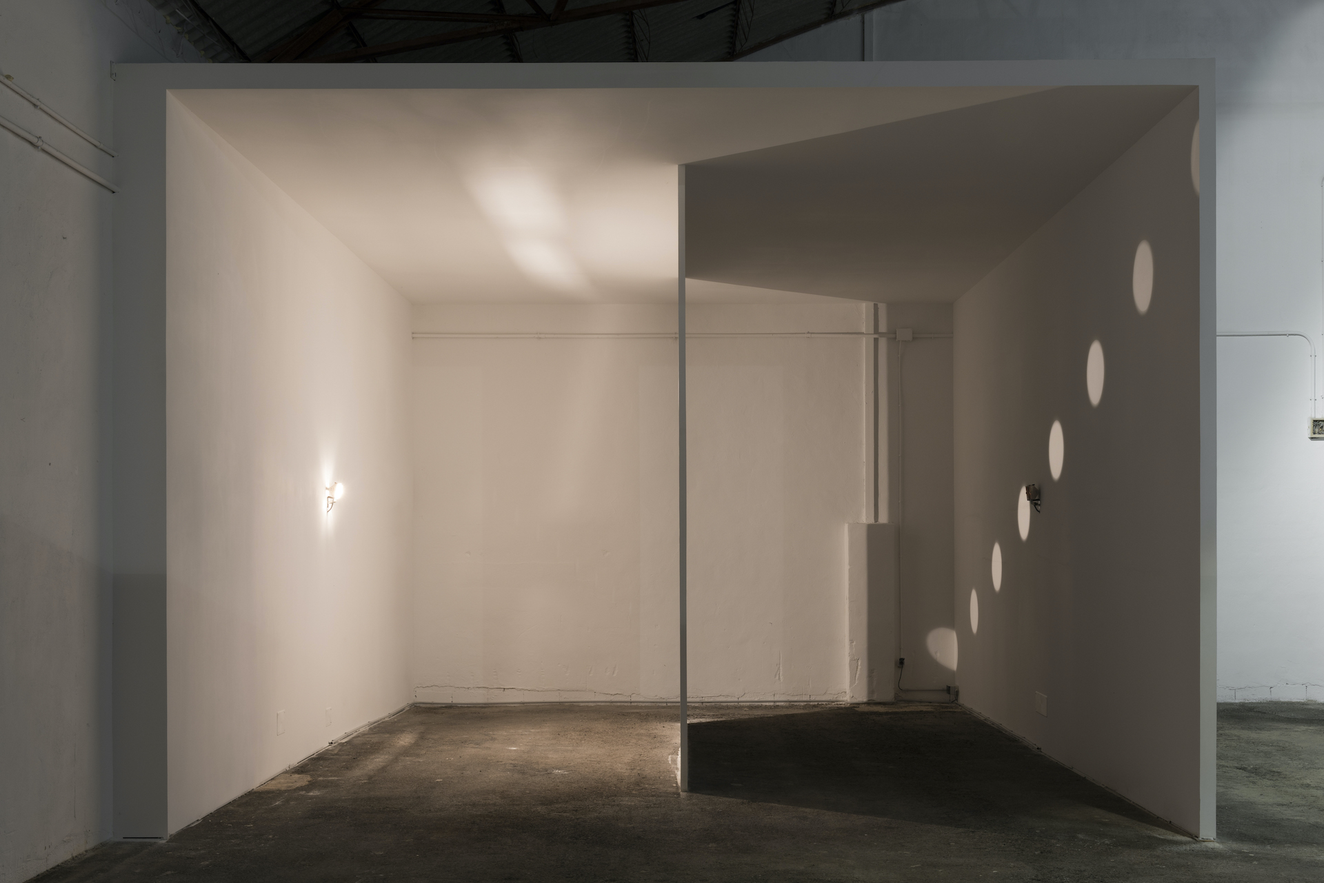 Parra & Romero, exhibition: Holes of Light (fig. 26)