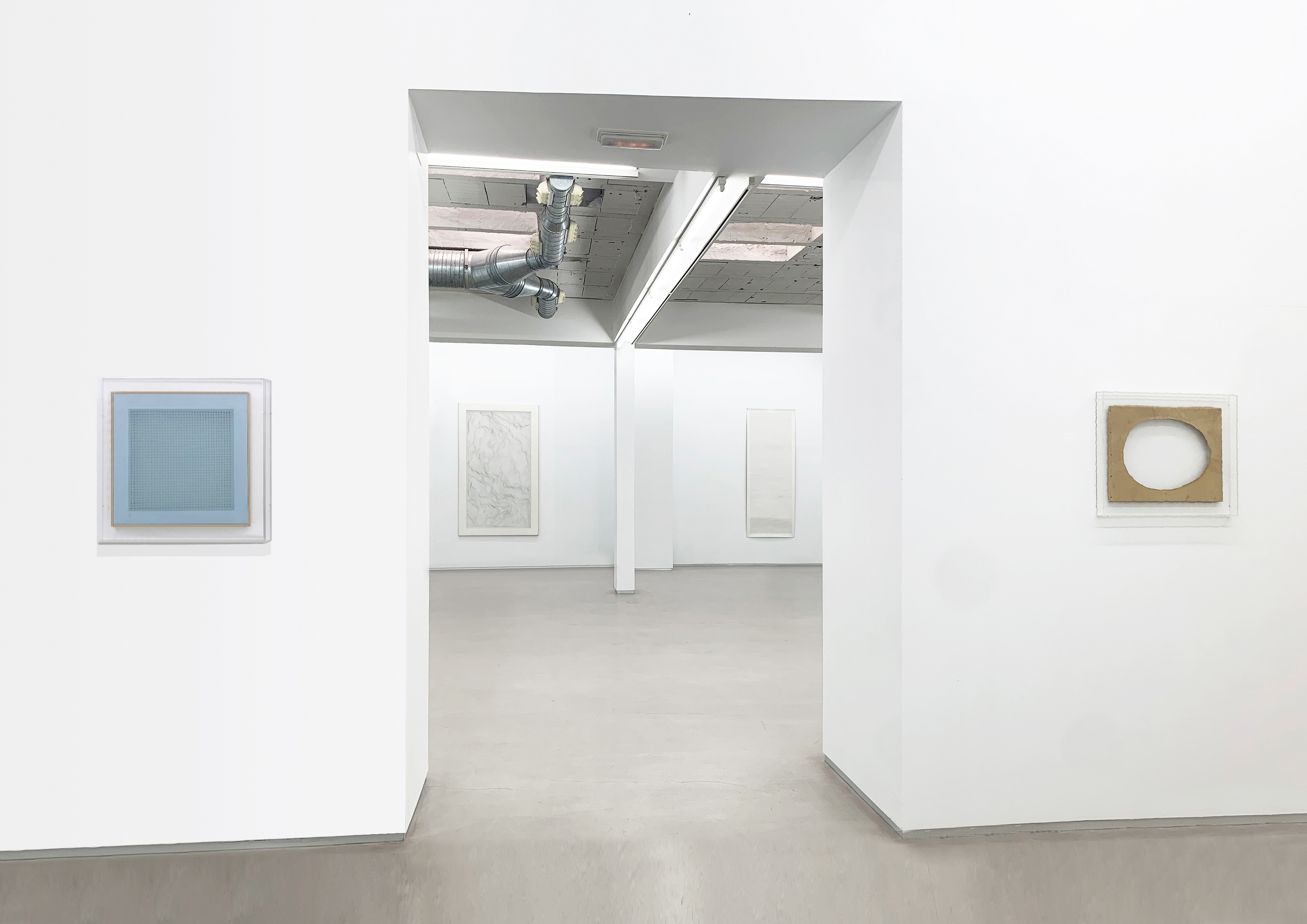 Parra & Romero, exhibition: Dadamaino: 1930-2004. Dal movimiento alla proteste mute (fig. 7)