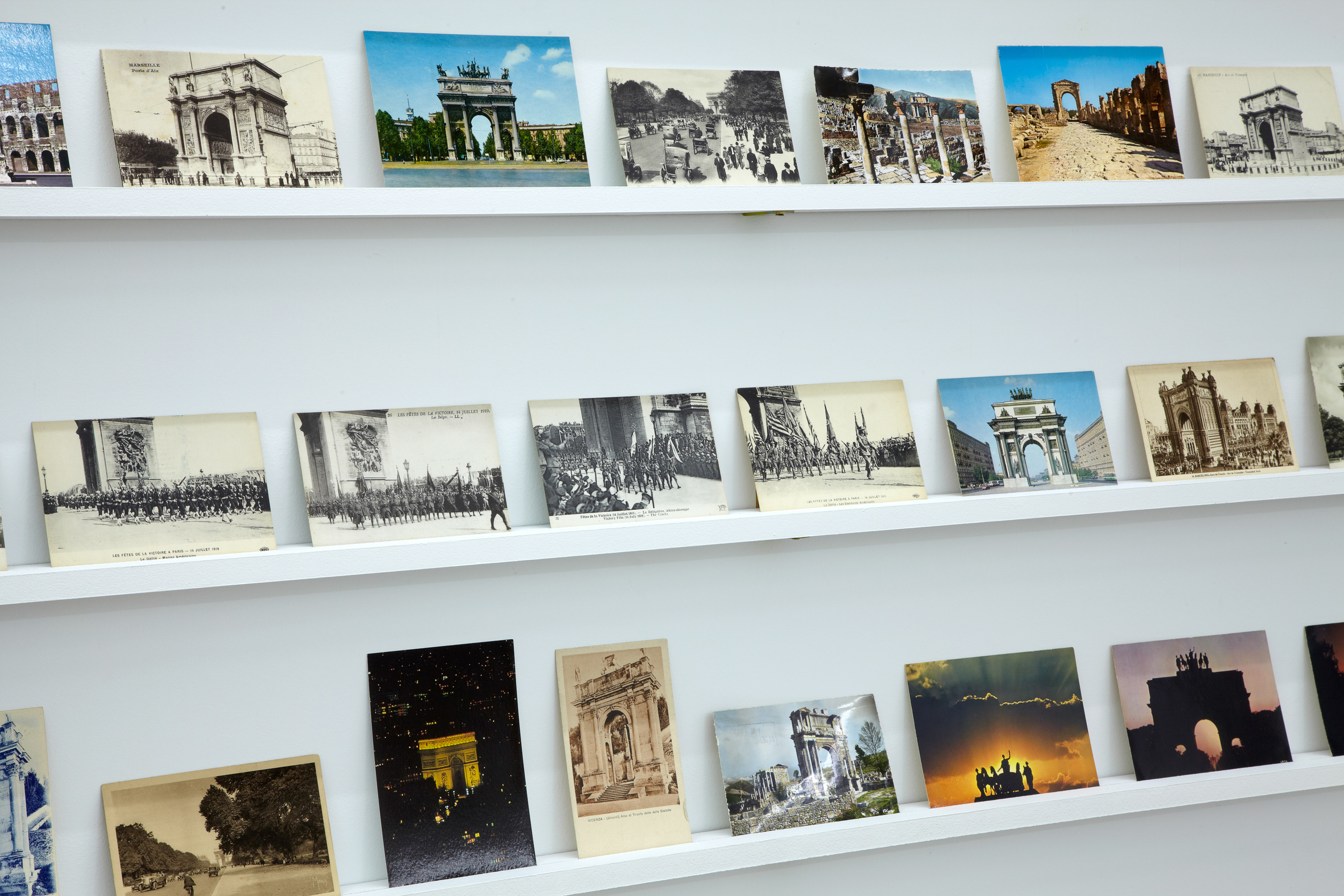 Parra & Romero, exhibition: Quizá es cierto en teoría (fig. 22)