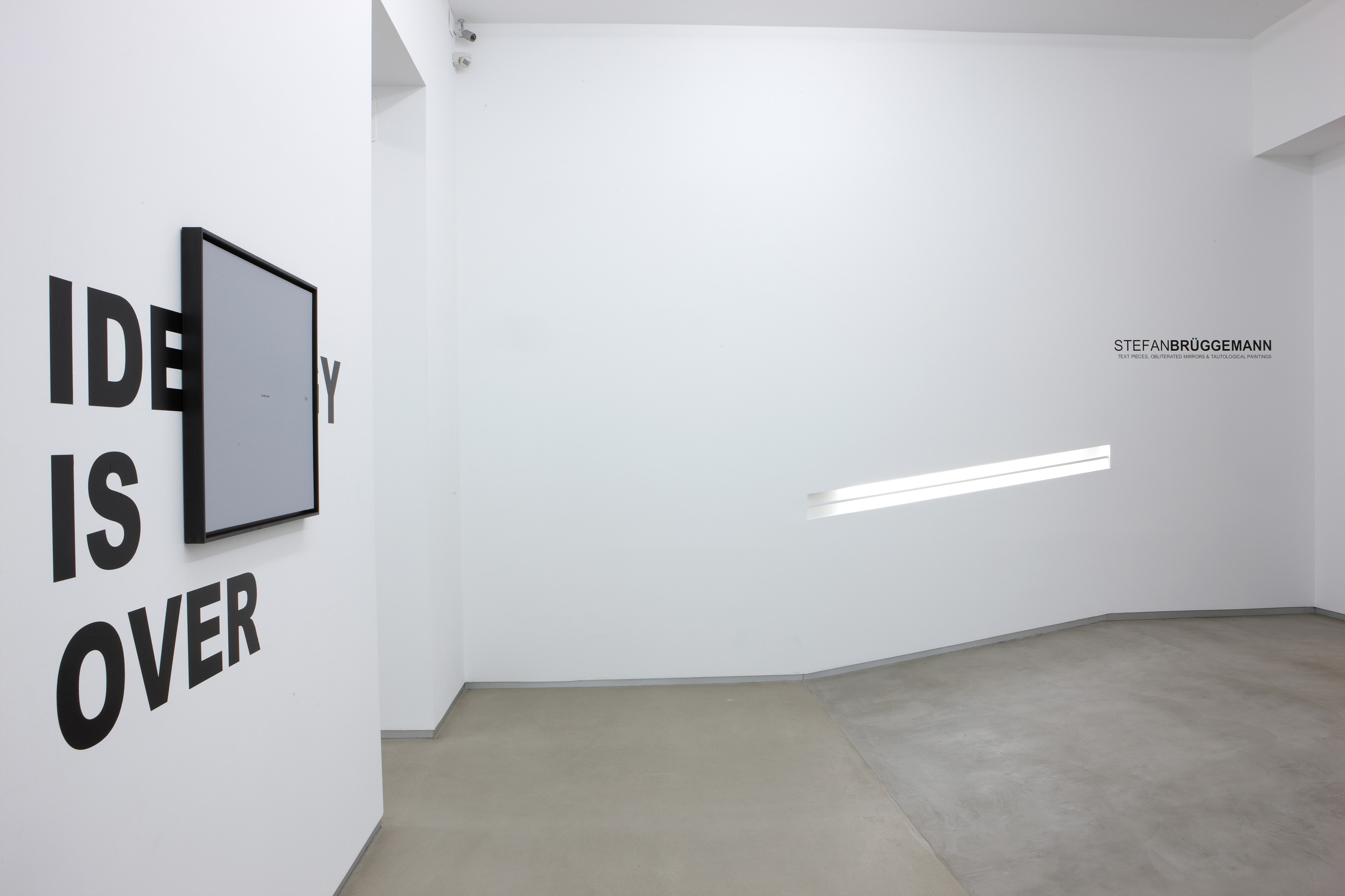 Parra & Romero, exhibition: Text pieces, obliterated mirrors & tautological paintings (fig. 1)