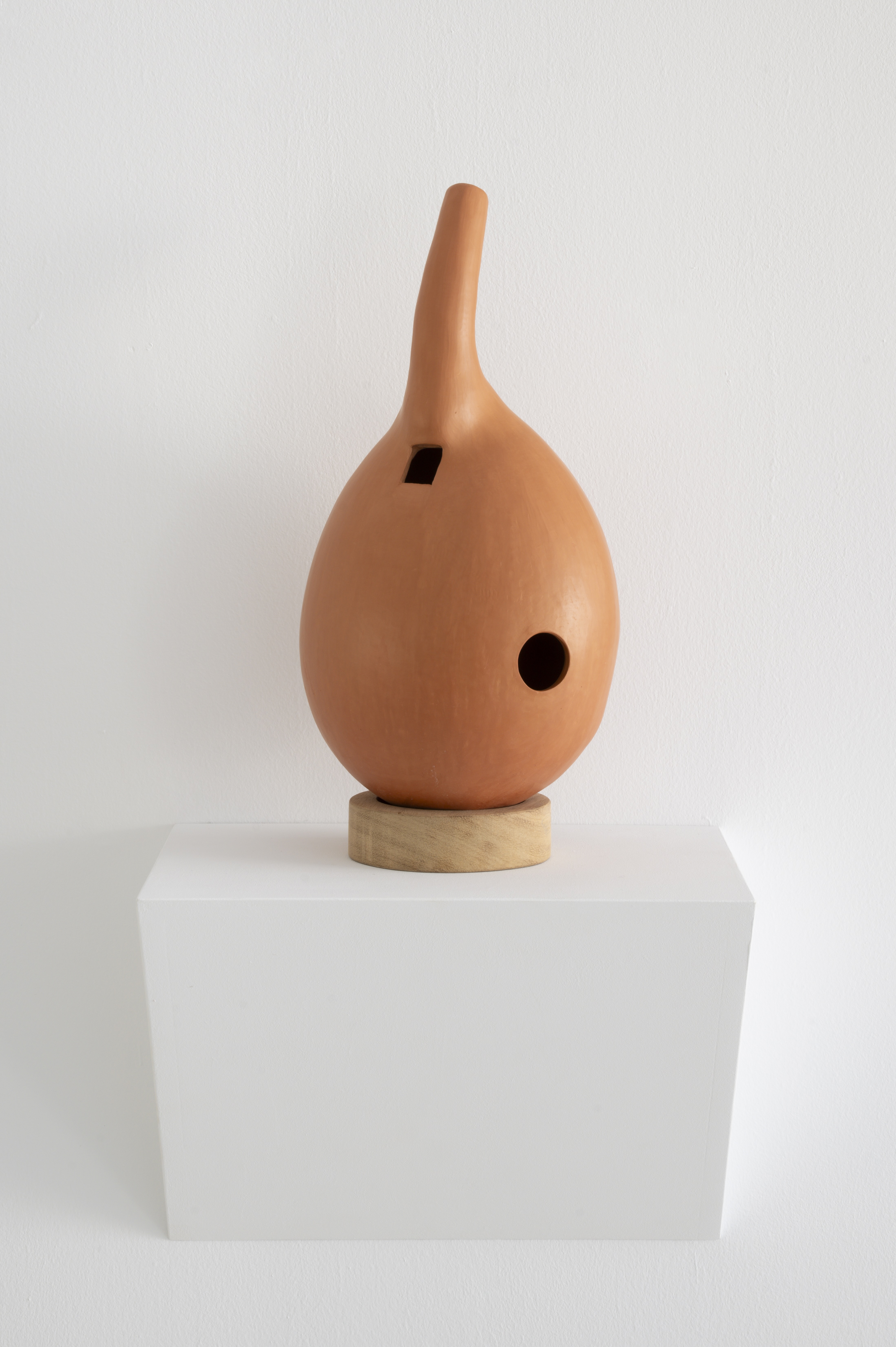 Parra & Romero, exhibition: Form and Spirit (fig. 33)