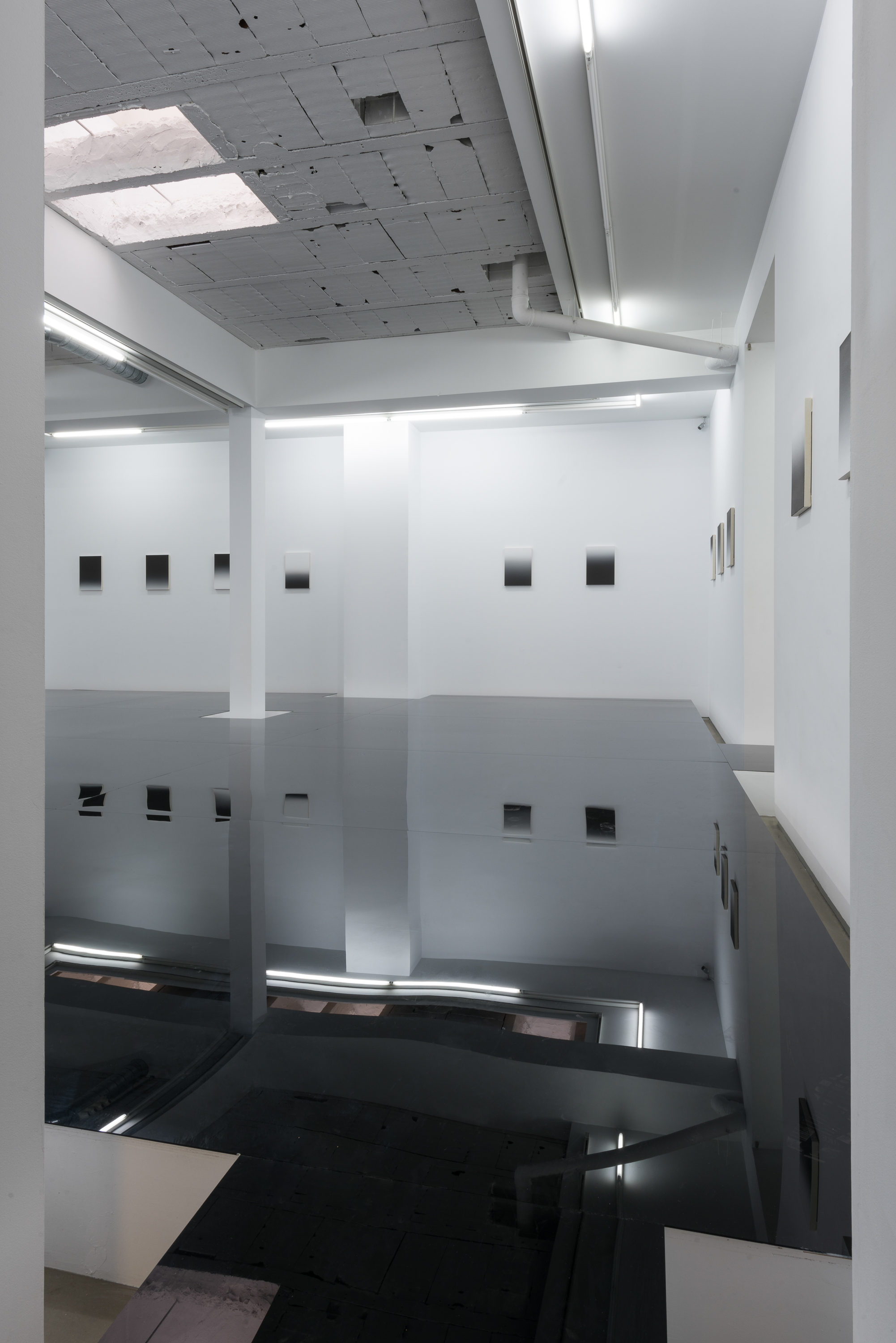 Parra & Romero, exhibition: Tenir pendant que le balancement se meurt (fig. 9)