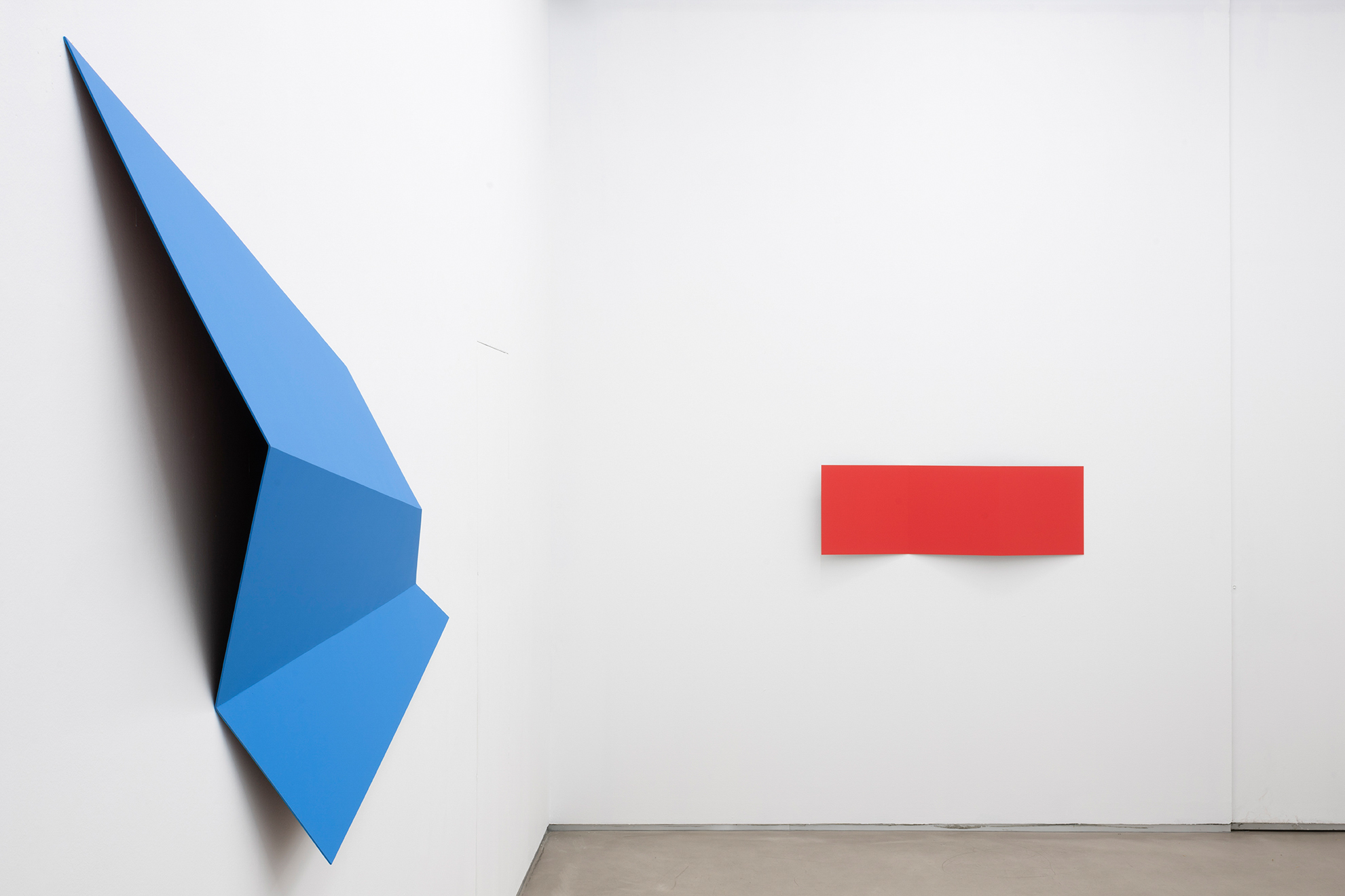 Parra & Romero, exhibition: MODO. To Found, to Cut, to Stack, to Fold and Other Possible Solutions to Alter a Form (fig. 2)