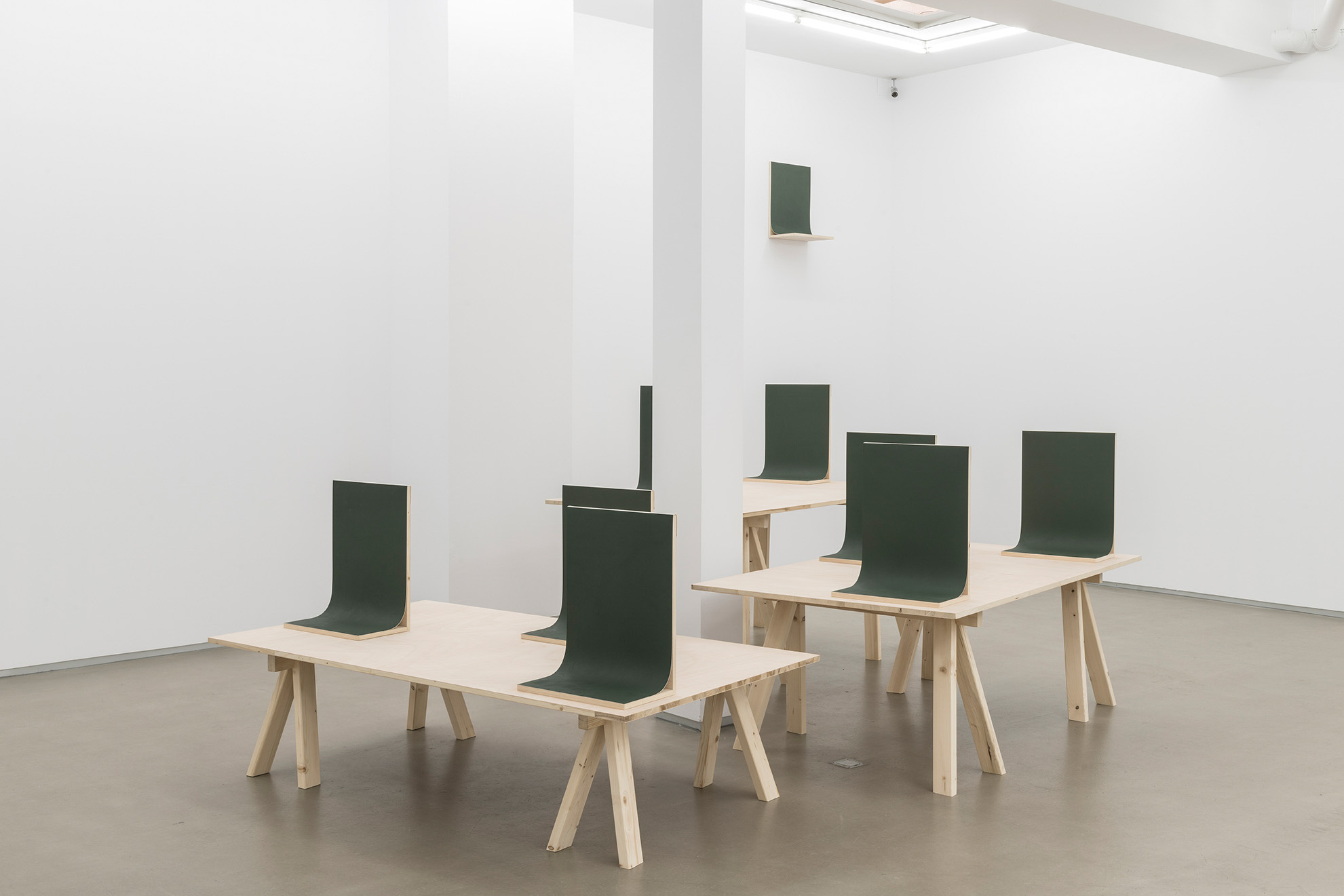 Parra & Romero, exhibition: Unfinished Installation (fig. 23)
