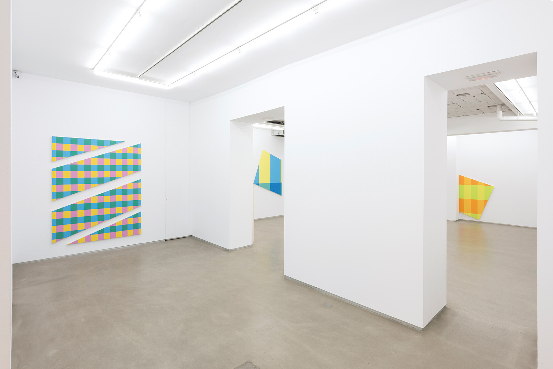 Parra & Romero, exhibition: 20° (fig. 1)